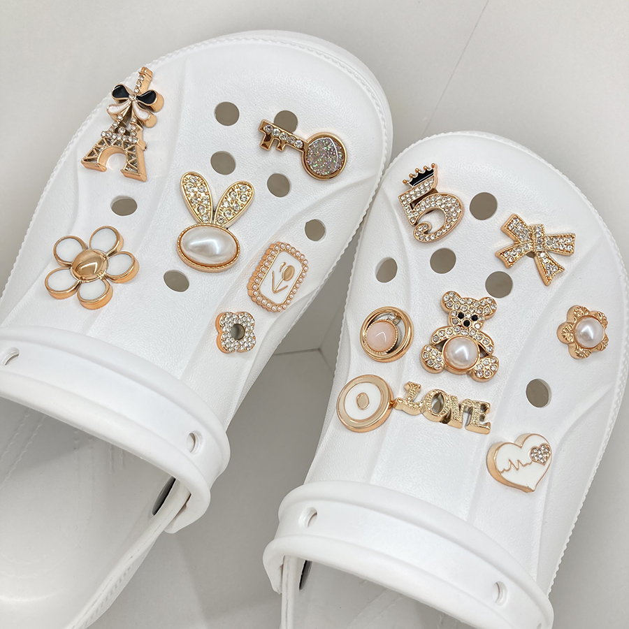Juego de 14 Uds de alfileres y adornos para zapatos con perlas de imitación brillantes, accesorios decorativos desmontables DIY, adecuados para zuecos CROCS