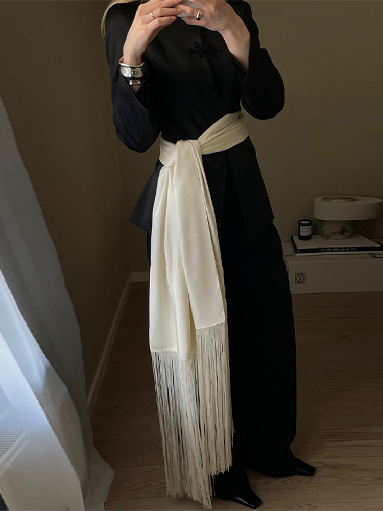 Kwastje Dames Satijnen Sjaal Mode Lange Franje Effen Zijdeachtige Oversized Vrouwelijke Sjaal Wrap 2026 Lente Zomer Straat Dame Sjaals