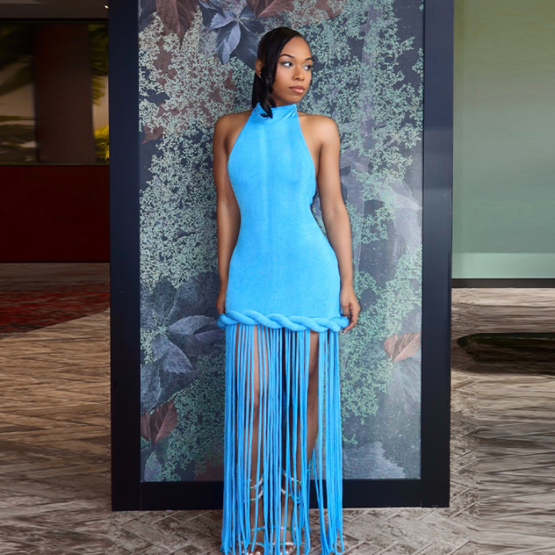 Robe bleue chic pour femme, col halter, franges, sans manches, garniture tressée, style bodycon, robe de plage, robe de soirée, robe de fête