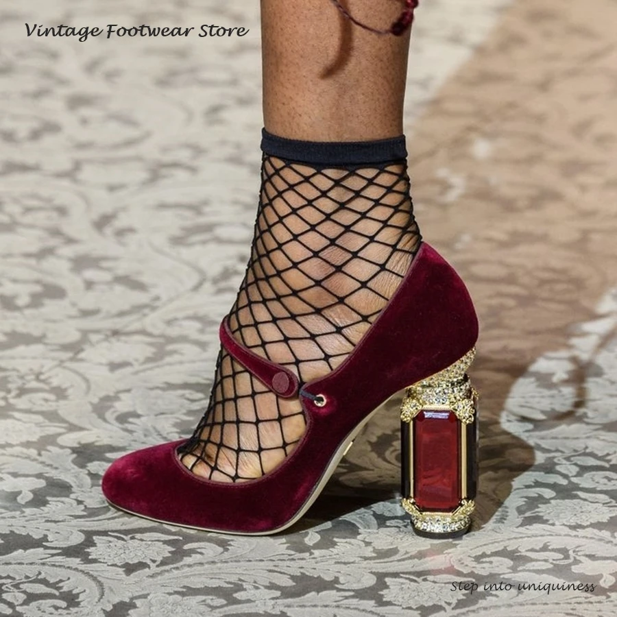 Zapatos de tacón cuadrado con punta estrecha para mujer, zapatos de tacón cuadrado con cristales de terciopelo Vintage, sandalias con correa y hebilla a la moda para primavera y verano