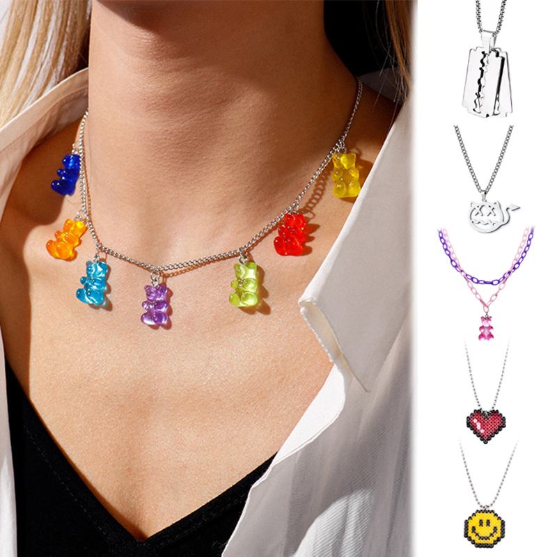 สร้อยคอผู้หญิงน่ารักสัตว์หวานหัวใจผีเสื้อแฟชั่น Rap Gummy Bears ใบมีด