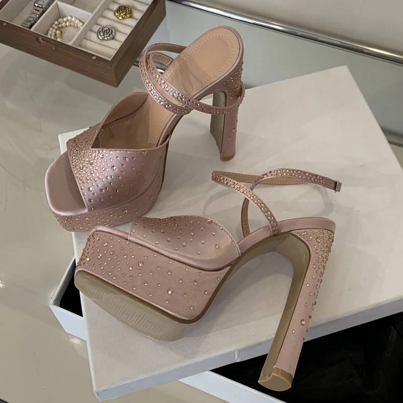 Eilyken-Sandales carrées en cristal pour femmes, talons hauts sexy, sangle de rinçage, chaussures de banquet de fête