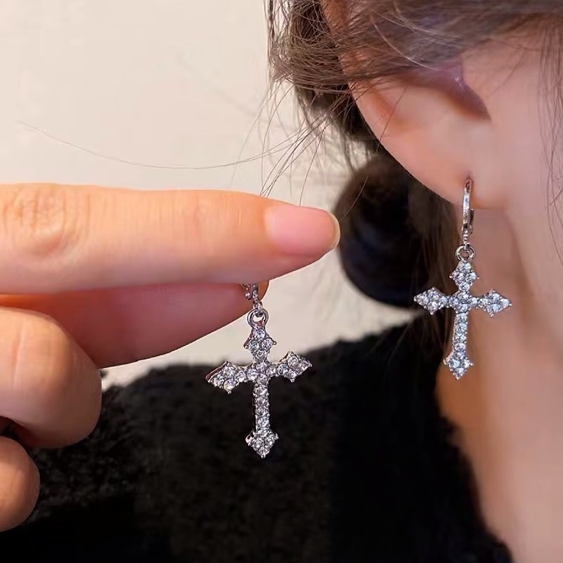 Y2K Gothic Rhinestone Cross Earrings Kpop Zircon Cross Drop Earring dla kobiet Grunge Egirl Earrings Biżuteria Akcesoria
