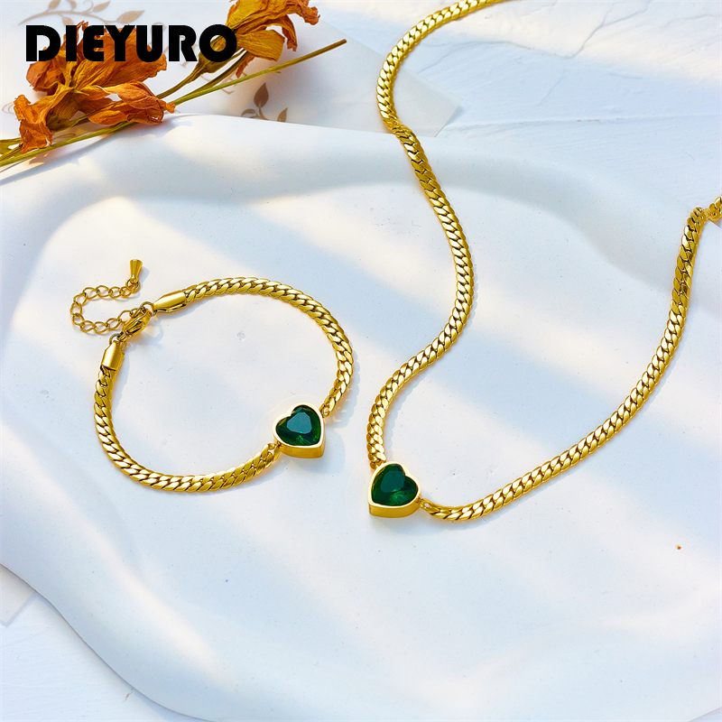 DIEYURO 316L สแตนเลสรูปหัวใจสีเขียวสีขาวคริสตัลจี้สร้อยคอสร้อยข้อมือแฟชั่นผู้หญิงชุดเครื่องประดับของขวัญ Party