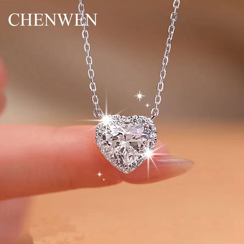 CHENWEN เงินสเตอร์ลิง Platinum 1-2CT Moissanite สร้อยคอผู้หญิงคลาสสิกหัวใจจี้เครื่องประดับงานแต่งงาน 925 เงินสเตอร์ลิง GRA