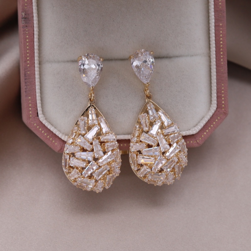 Korean new fashion jewelry 14K gold plated luxury zircon hollow water drop pendant earrings elegant women's party accessories