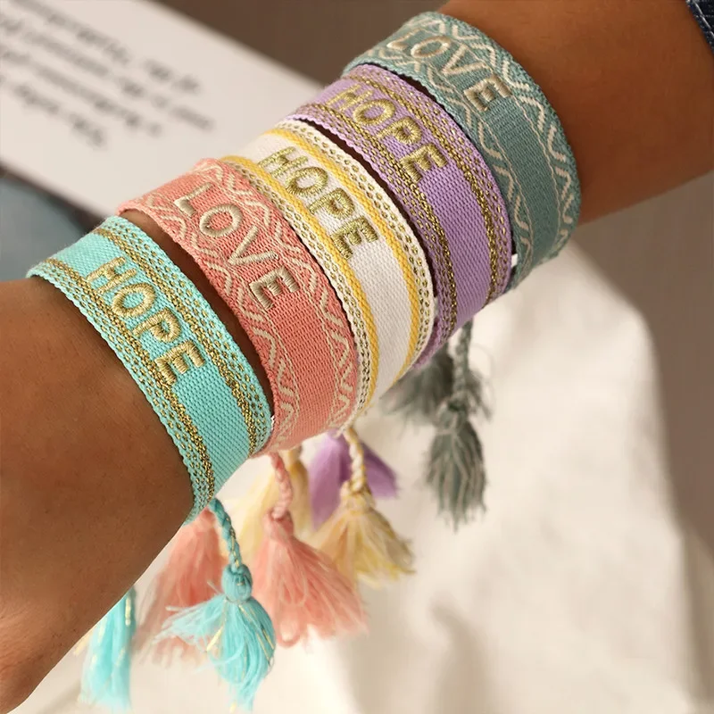 Bracelet à pampilles tissé avec lettres brodées style bohémien pour femmes, corde tressée réglable faite à la main, rétro, bijoux à la mode, cadeau