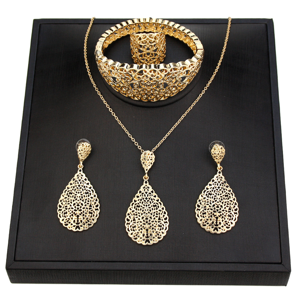Sunspicems-Conjunto de joyería árabe de Metal para mujer, Color dorado, brazalete hueco, pendiente, collar, anillo, bisutería de boda india, regalo nupcial de Dubái