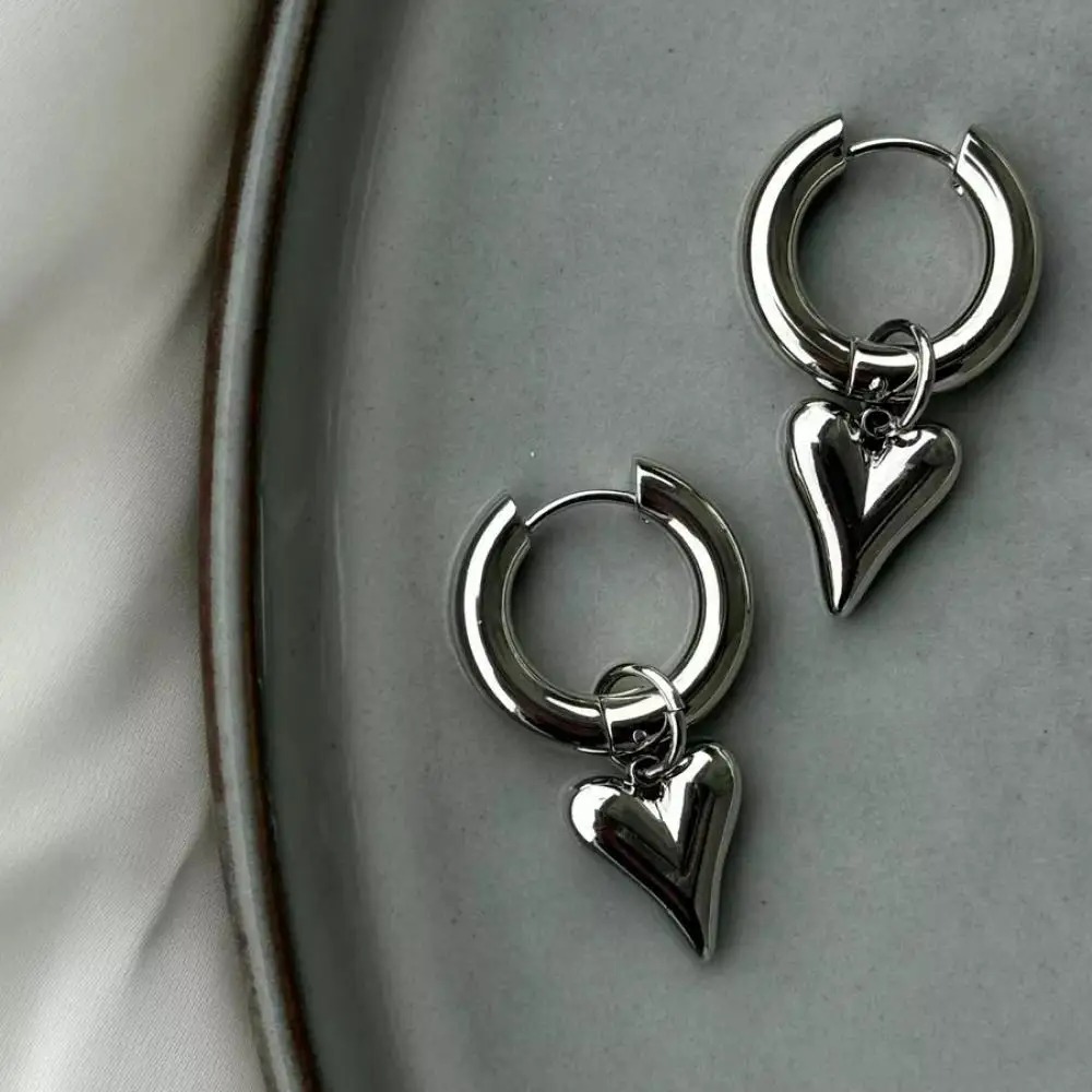 Pendientes Punk con colgante de corazón de melocotón para mujer, Color plateado, hebilla Circular geométrica Simple a la moda, nueva moda, regalo de joyería