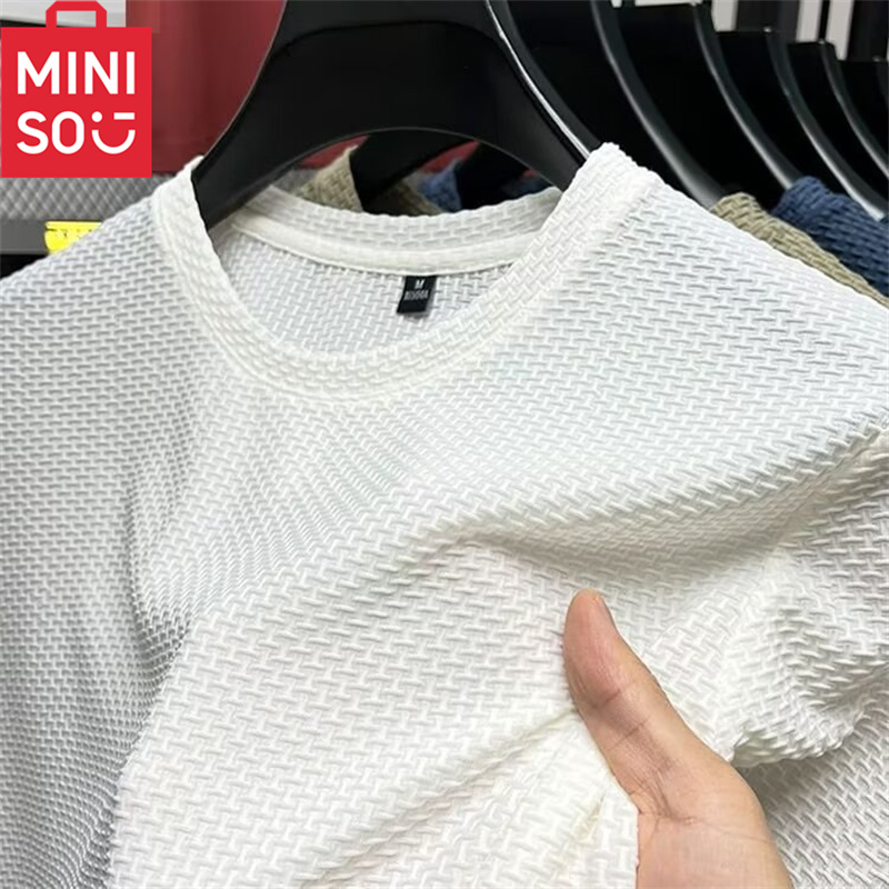 Camiseta MINISO de seda helada de malla de bambú, camiseta de manga corta con cuello redondo para hombre, nueva camisa inferior de manga en T para hombre, Top de verano de Color sólido para hombre