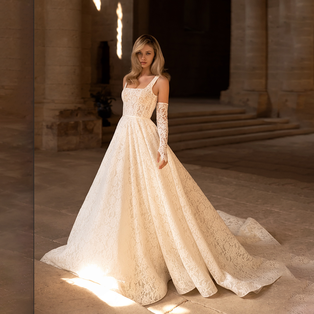 Elegante gola quadrada alças rendas vestido de casamento plissado para as mulheres a linha sem costas tribunal vestidos de festa de casamento novia