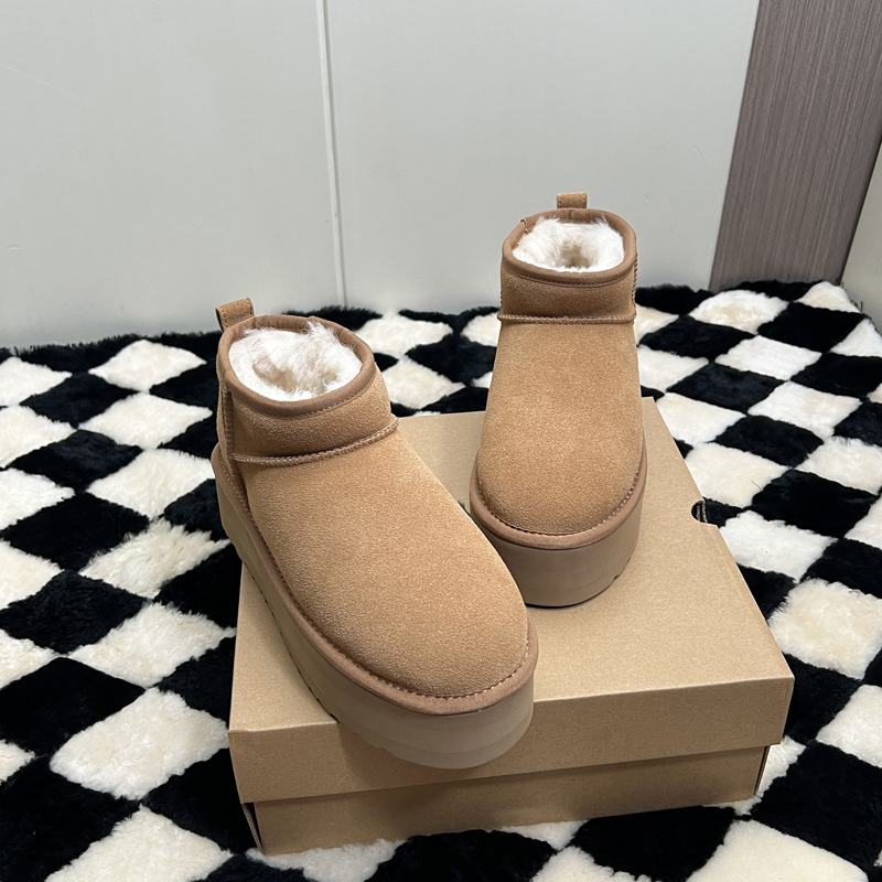 Klasyczne buty śniegowce z grubą podeszwą, z trójwarstwowej skóry owczej, zintegrowane z futrem, ultra mini rozmiary 35-40, damskie, kolekcja 2025.