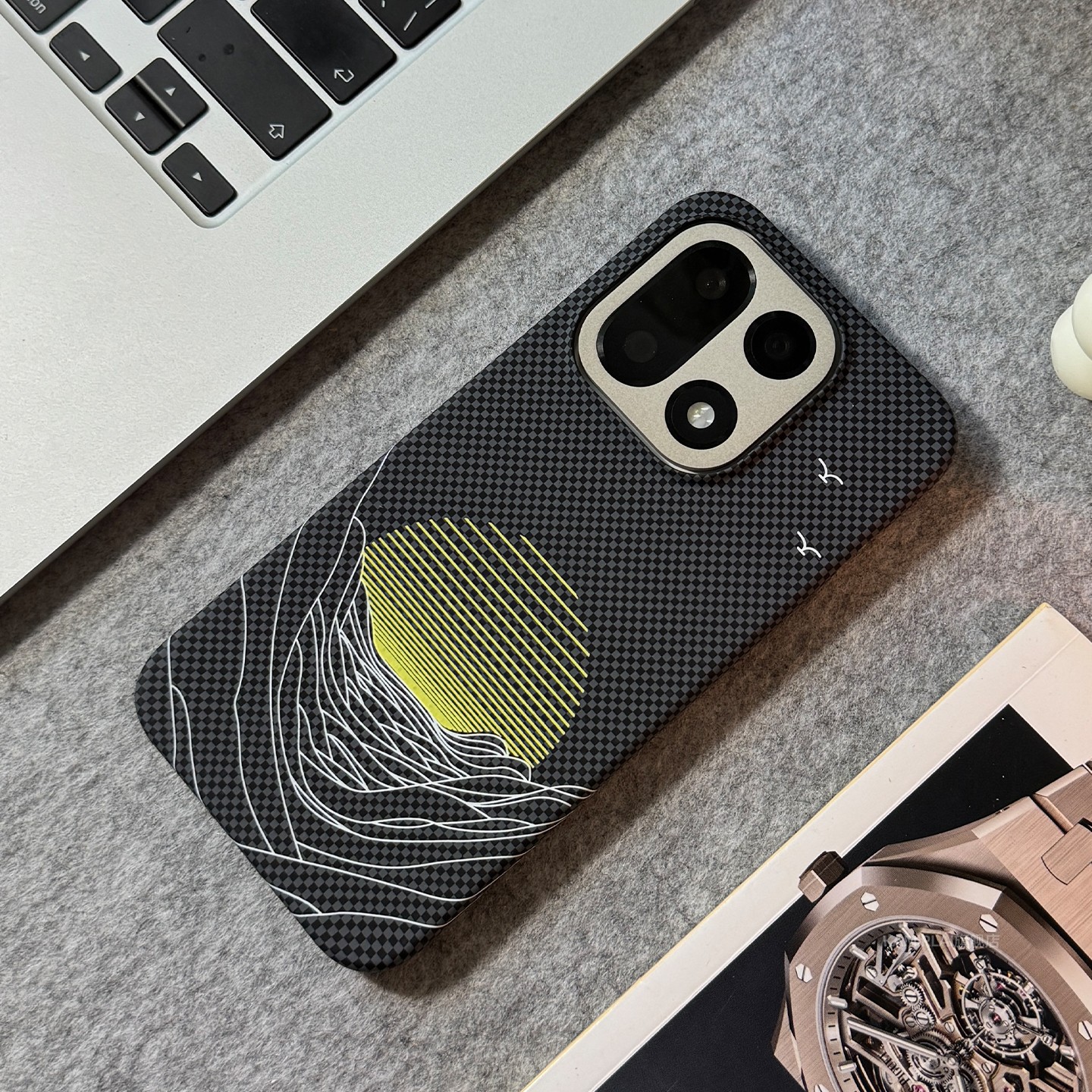 For OnePlus 15R 15 13R 13 cases: Minimalist Sunset Carbon Fiber Textured PC Skin-Friendly Drop-Proof Cover For OnePlus ACE 6 5