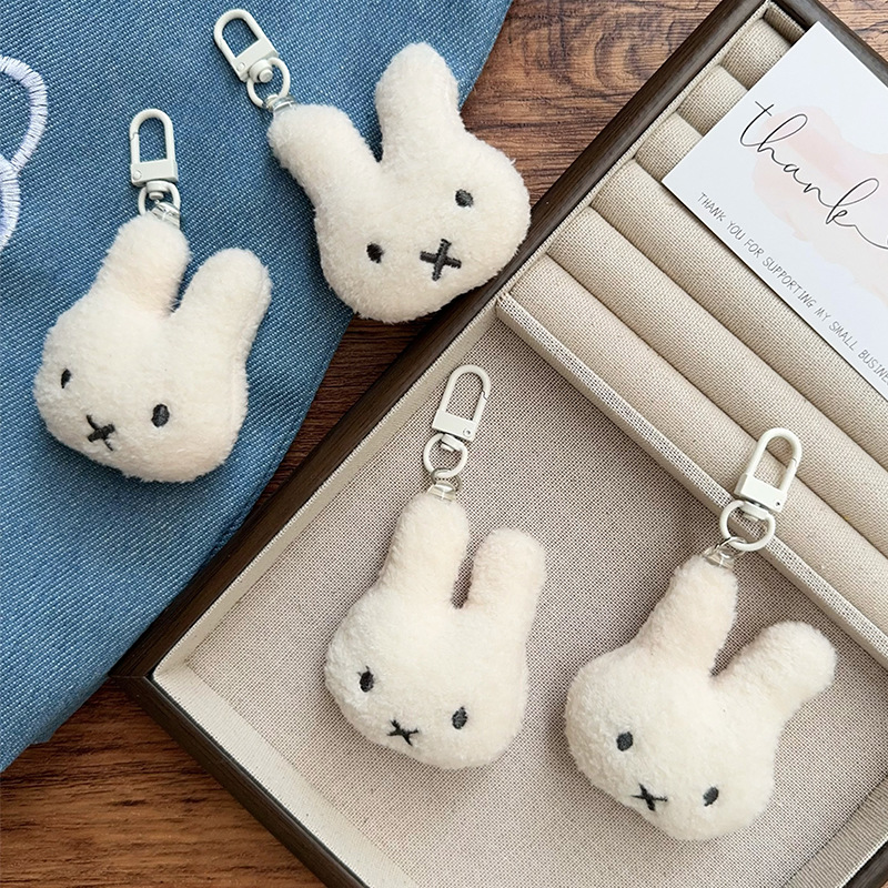 Новый брелок Miffy: высококачественный мультяшный кролик, креативный дизайн, милый аксессуар для мужчин и женщин, украшение для автомобиля и школьного рюкзака