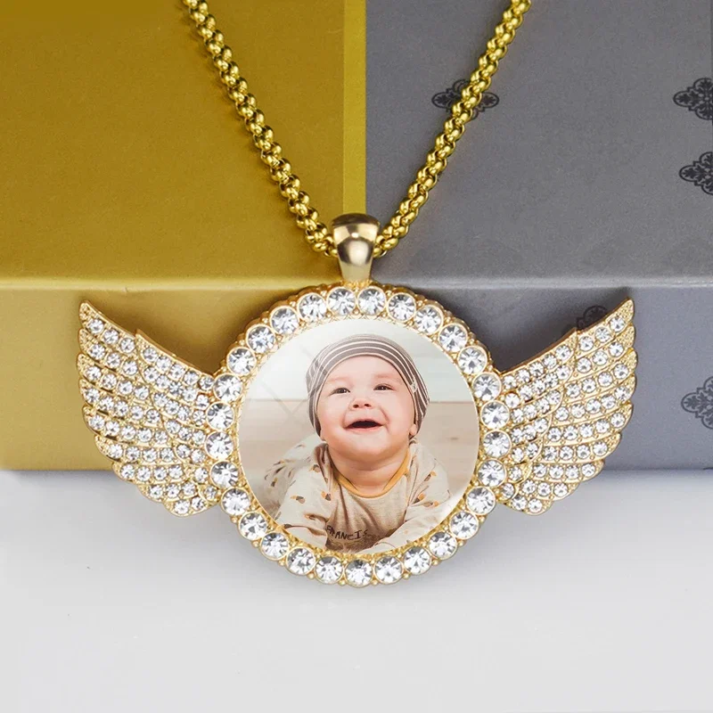 CUSTOM Baby Photo Angel Wings จี้ยาว Rhinestones สร้อยคอแก้วโดมภาพที่กําหนดเองเครื่องประดับ