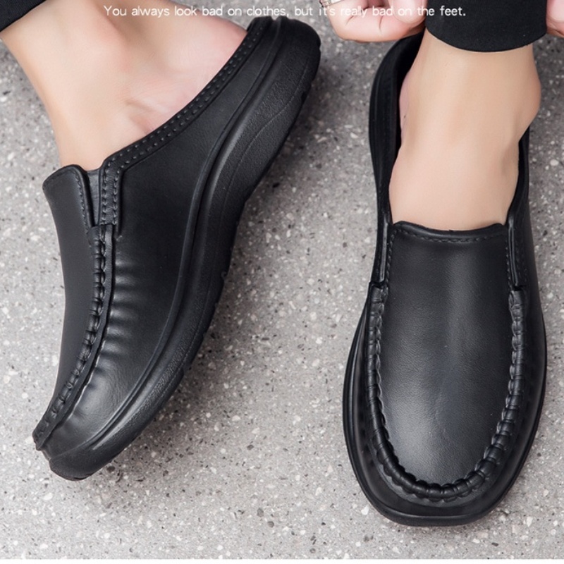 Sepatu koki pria, sneaker pantofel kasual tahan air dan tahan minyak, slip on luar ruangan anti slip pantai ukuran besar