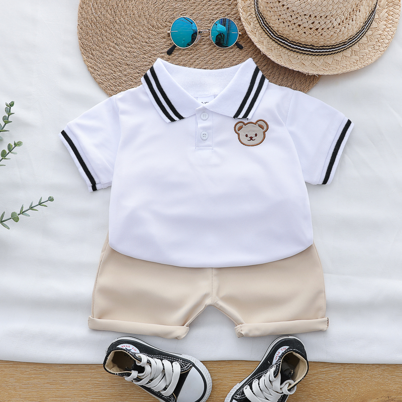 Set estivo di camicia POLO e pantaloncini con orsetto ricamato per neonati e bambini piccoli