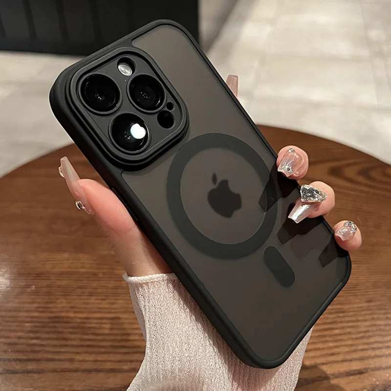 2024 funda magnética de lujo mate translúcida armadura a prueba de golpes para iPhone 16 15 Pro 14 13 12 11 Pro Max para carga inalámbrica Magsafe