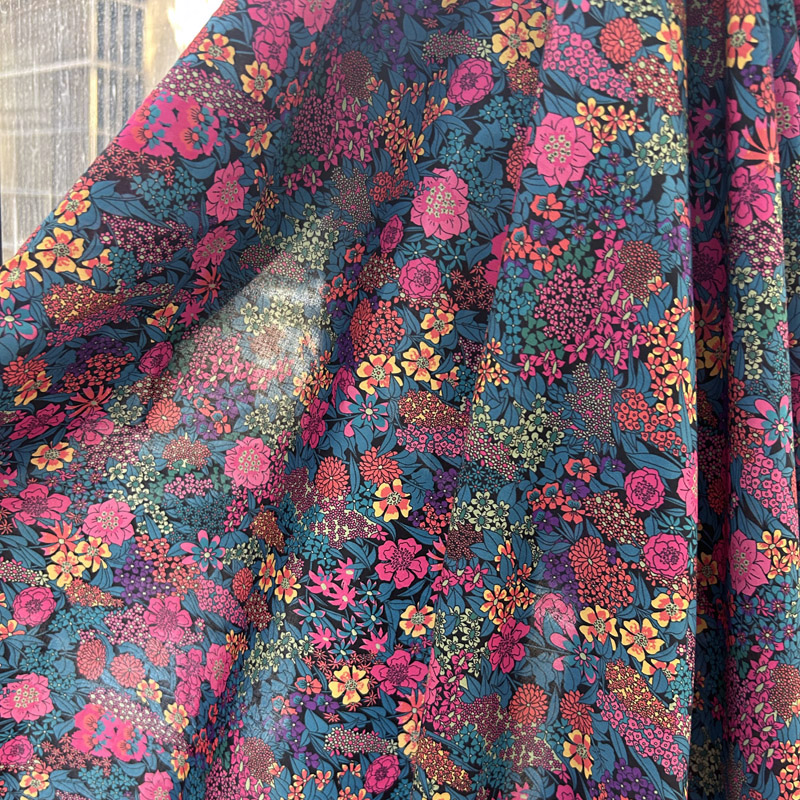 Pre-cut Vibrant Colors Floral Cotton Fabric, Cotton Poplin Plant Flower Printed Fabric for Dress Soft Upholstery DIY Projects