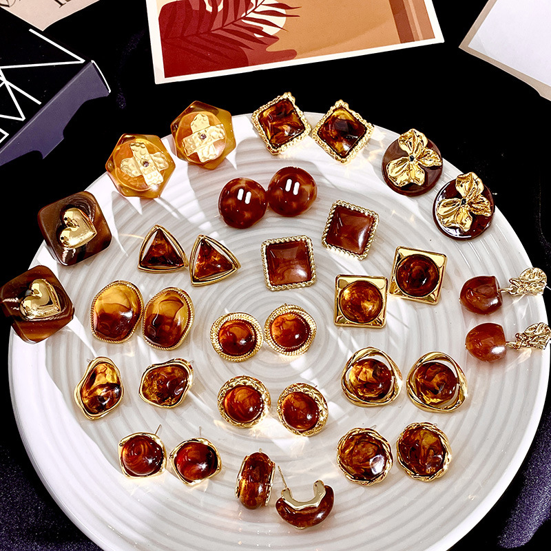 Boucles d'oreilles marron Vintage automne et hiver avec pierre de résine ambre cristal couleur Caramel boucles d'oreilles pour femmes bijoux élégants Maillard