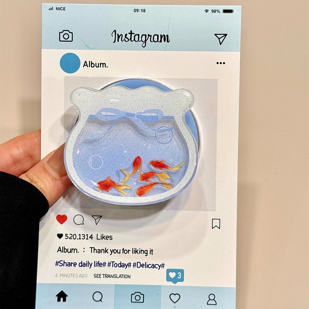 Gradiente Aqua Blue Cute Little Goldfish MagSafe Grip Talk Custodia di ricarica wireless per iPhone 15 16 Goldfish Shake Supporto magnetico