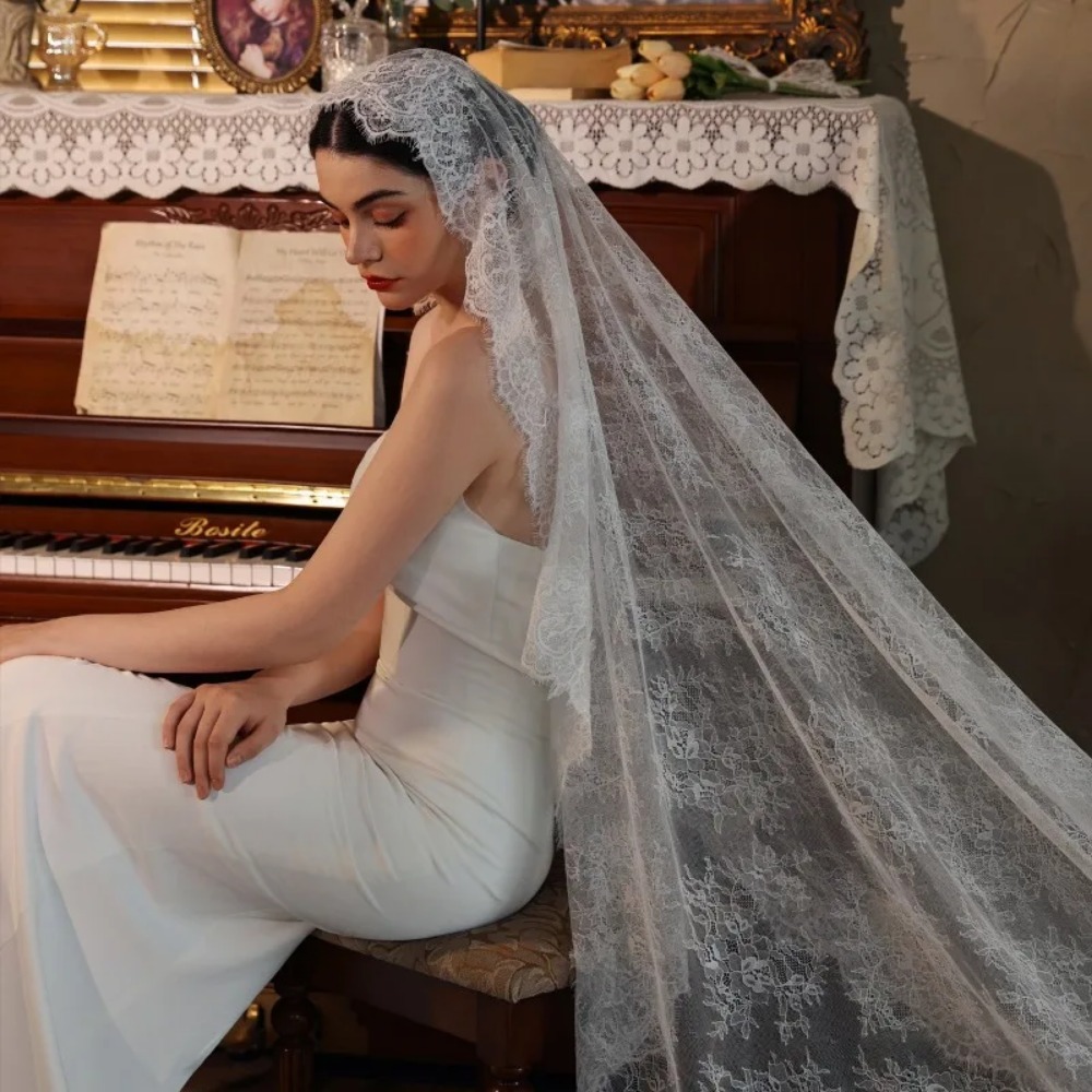 Veil Bridal Velos De Novia Largos Wedding Accessories Mariage 230M Wedding Veil with Comb Lace Edge Cathedral Wedding