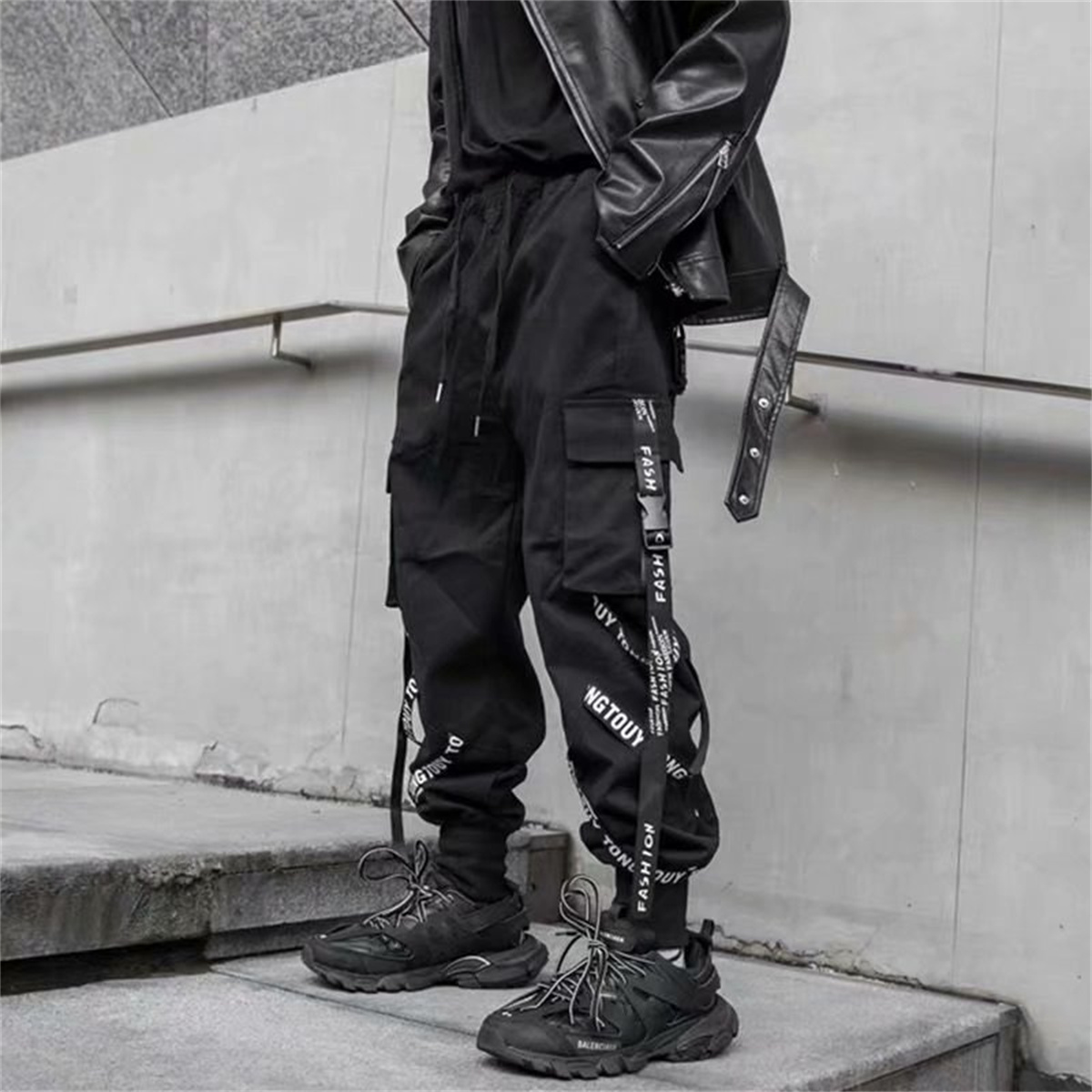 Pantaloni cargo neri Pantaloni da jogging da uomo Pantaloni cargo da uomo Jogging Pantaloni streetwear giapponesi Hip Hop Hippie Techwear Pantaloni con nastro gotico