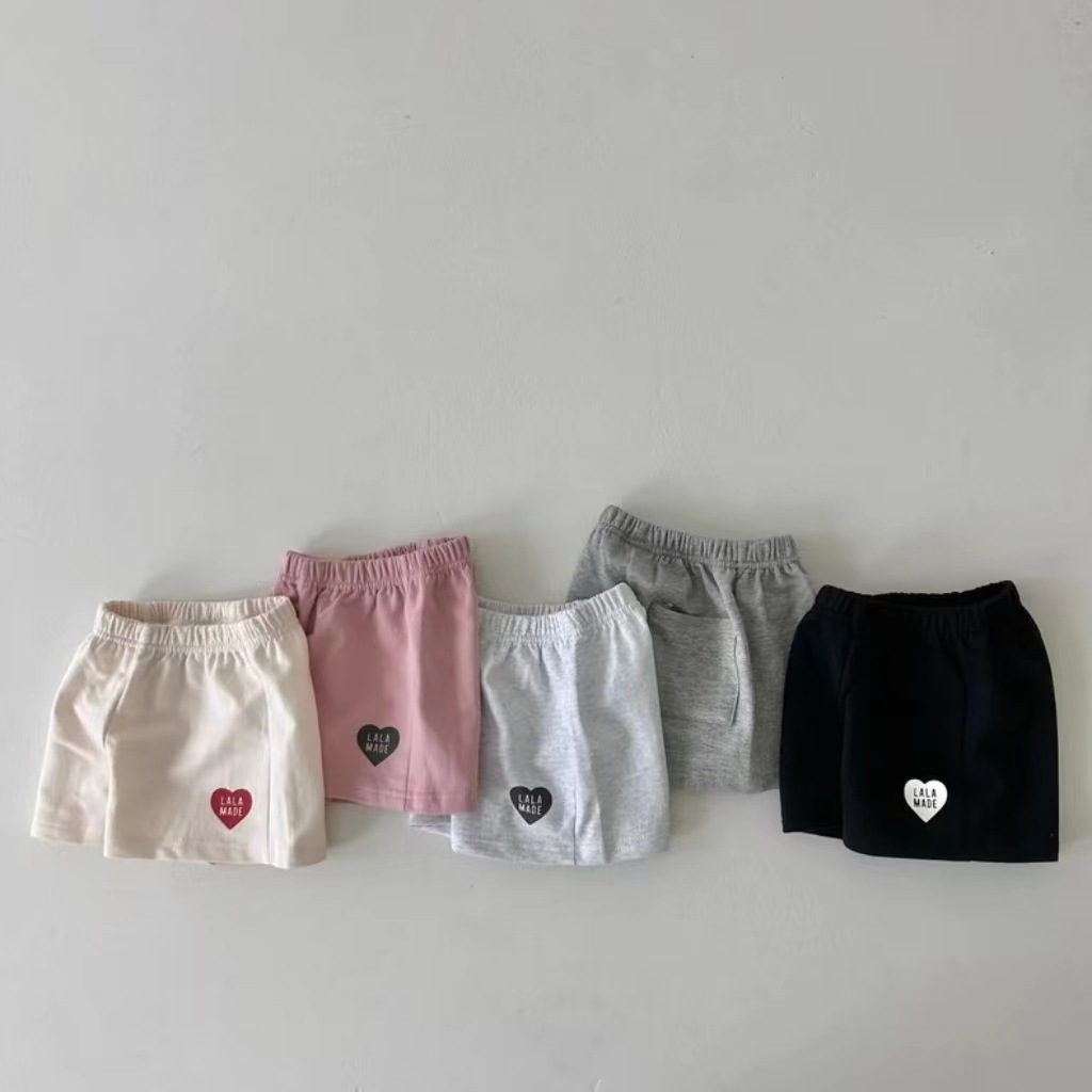 K2423 Nuevos pantalones cortos minimalistas informales de algodón fino con cintura elástica y letras de amor para niños y niñas de verano