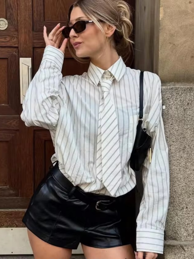Koszule damskie w stylu boyfriend, luźne, w paski, z długim rękawem, białe, codzienne, zapinane na guziki, z krawatem, nowe topy damskie na jesień 2025.
