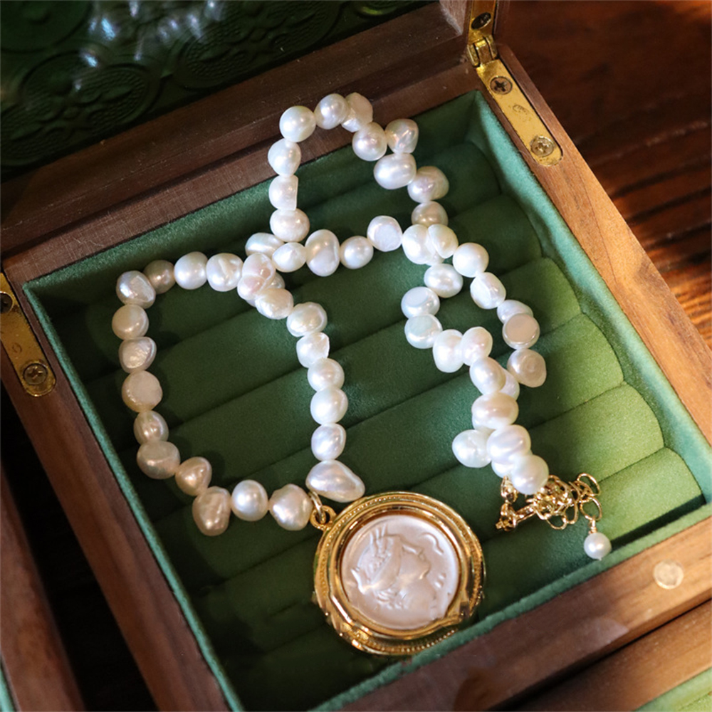 Conjunto de joyería para mujer y niña, collar con colgante de retrato de perla alienígena Vintage, pendientes, moda