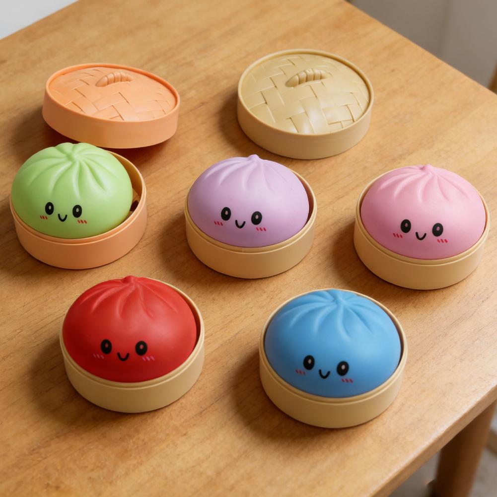 Dumpling Stressballen Fidget Sensorisch Speelgoed Simulatie Eten met Kleine Stoompan Squeeze Deegbal Stressverlichting Hand Speelgoed 1st 2026