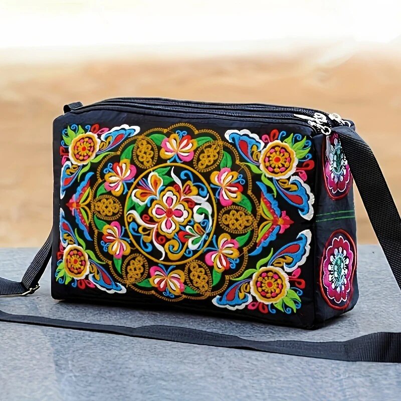 ผู้หญิงปักดอกไม้ไนลอนCrossbodyกระเป๋าสุภาพสตรีขนาดใหญ่ความจุกระเป๋าเดินทางไหล่