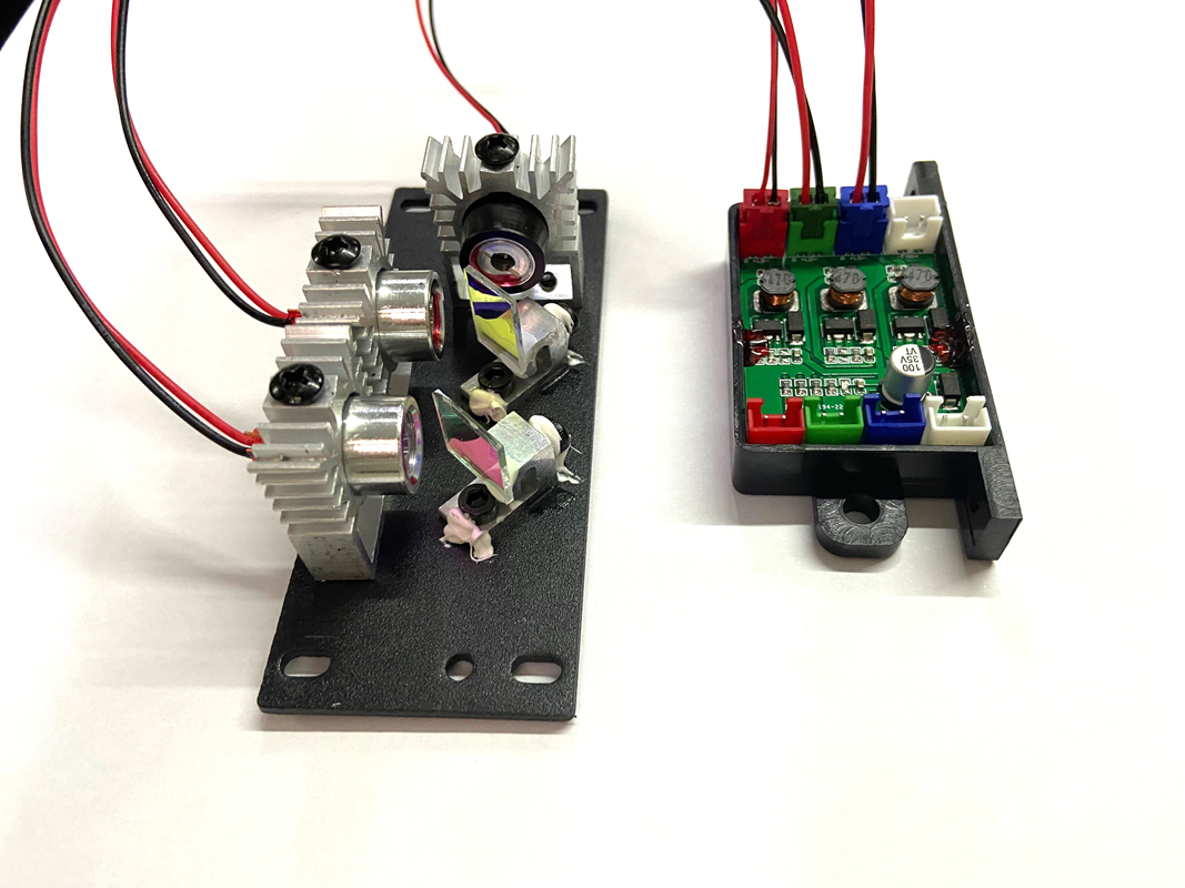 Módulo láser a todo color blanco sintético Tricolor RGB rojo verde azul de 500mw TTL + analógico