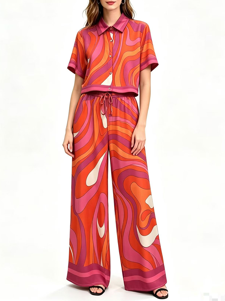 Ensemble deux pièces chemise courte à revers imprimé géométrique rétro et pantalon ample à jambes larges, collection été 2026, tenue mode pour femme
