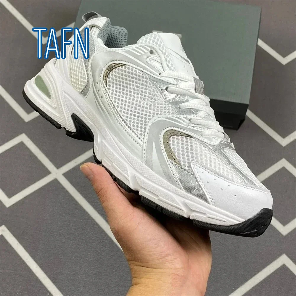 Vintage Y2K Style Dad Sneakers Mesh and Synthetic Leather Mix Thick Segmented Sole for Street Fashion and Urban Casual Wear