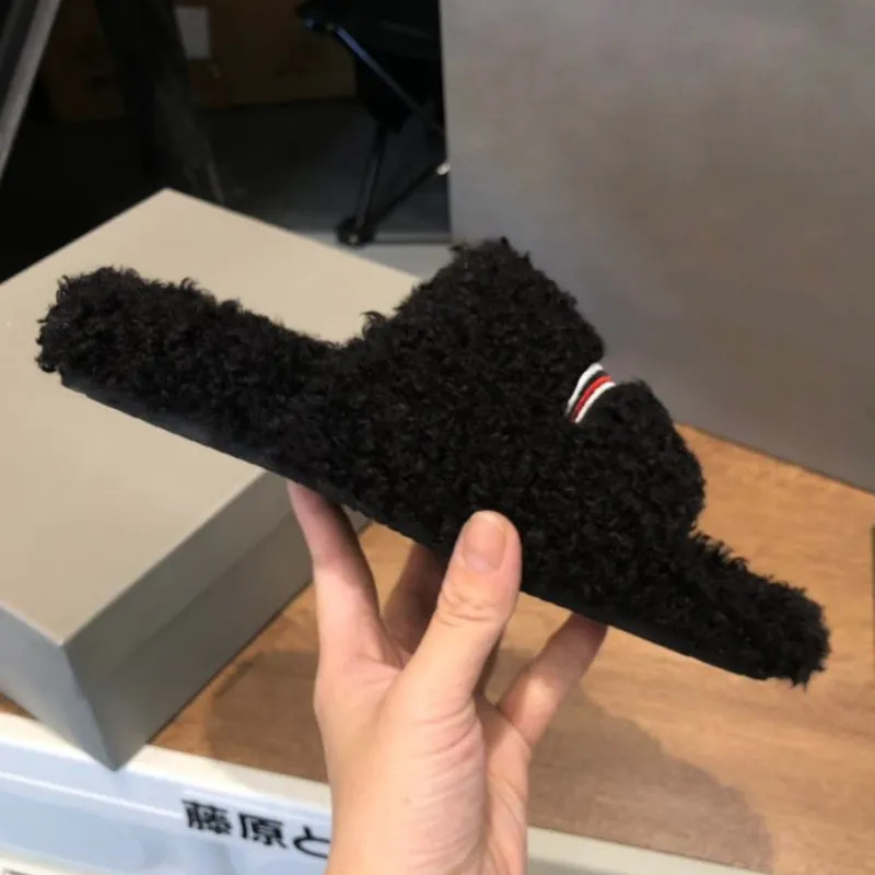 Nuevas Pantuflas Planas Versátiles de Lana de Cordero con Suela Gruesa y Bordado Unisex para Hombre y Mujer, Zapatos de Dama