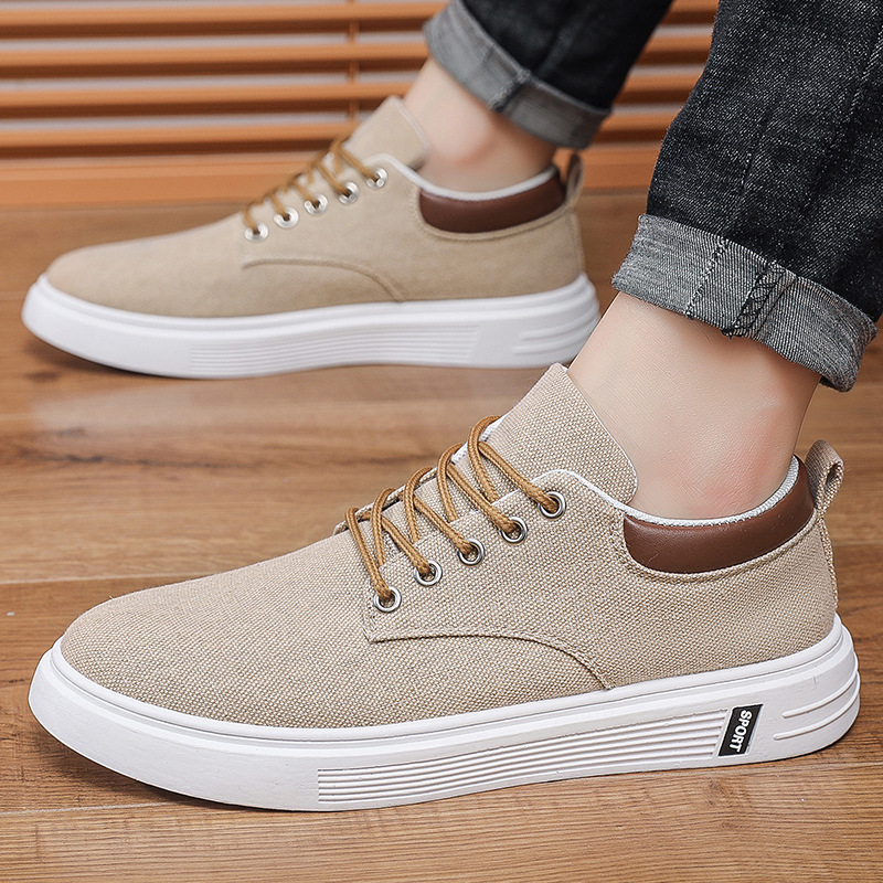 Nuove scarpe di tela da uomo traspiranti scarpe sportive casual per studenti scarpe da tavolo per giovani alla moda