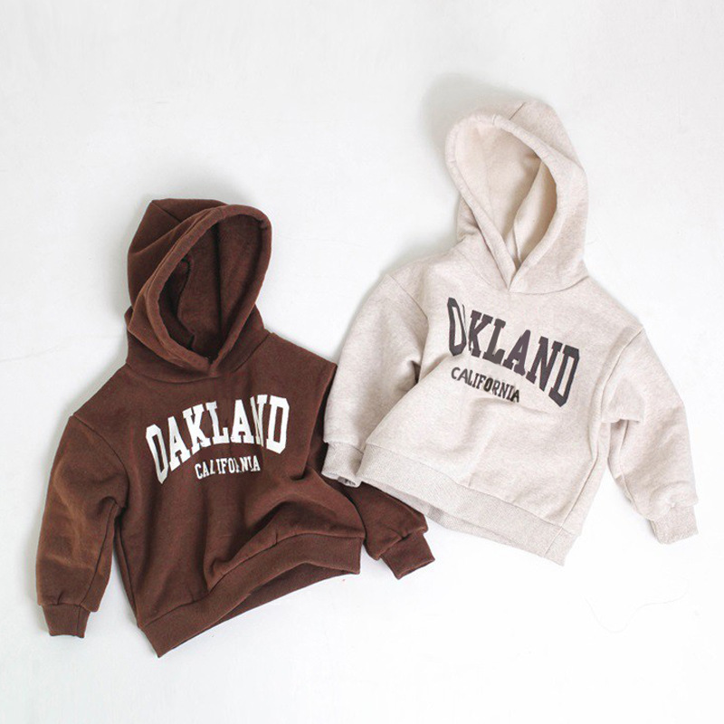 2025 Autunno Inverno Bambini Felpa con cappuccio in pile Addensare Ragazzi Ragazze Lettere Stampate Felpa con cappuccio Bambini Caldi Allentati Magliette e camicette Panno casual