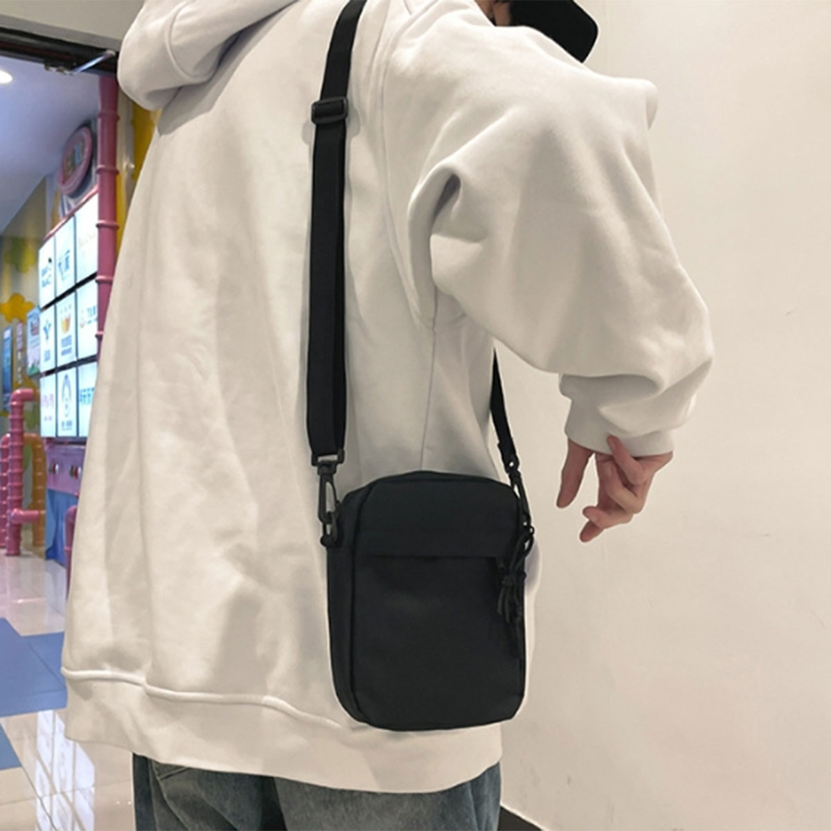 Sen kleine lichaamstas ins modemerk schoudertas sport vrije tijd kleine rugzak vrouwelijke eenvoudige crossbody tas een pak