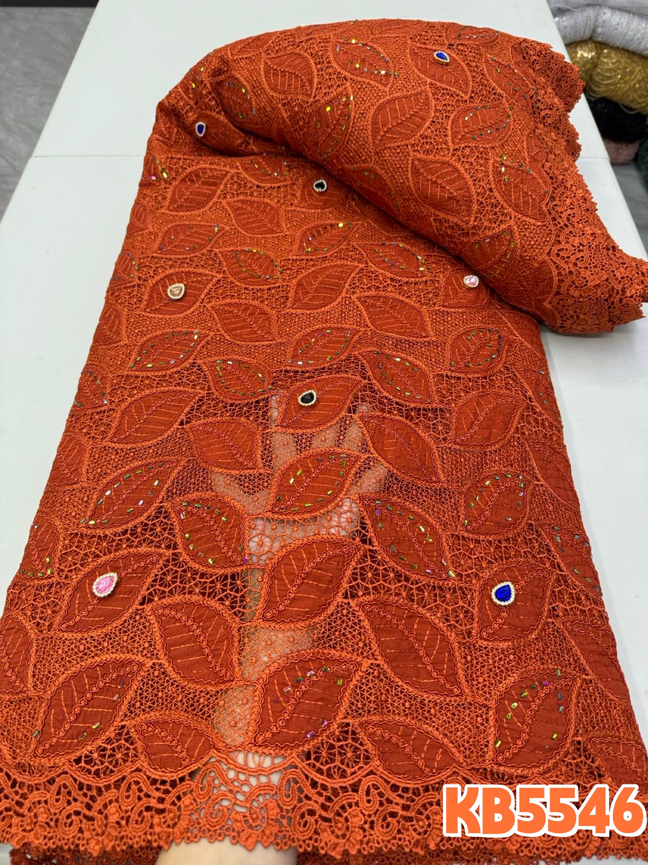 Tecido de Renda Cord Lace Laranja Queimado Africano YALISI 5 Jardas com Pedras e Lantejoulas, Renda Guipure de Tule Bordada para Costura KB5546