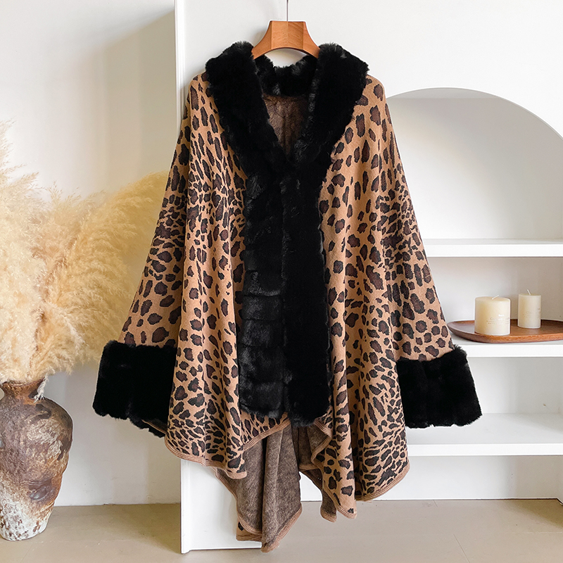 Dicke, warme Oberbekleidung für Damen mit Leopardenmuster – Y2K-Streetwear und eleganter Umhang, Mantel, Jacke und Poncho für Herbst und Winter
