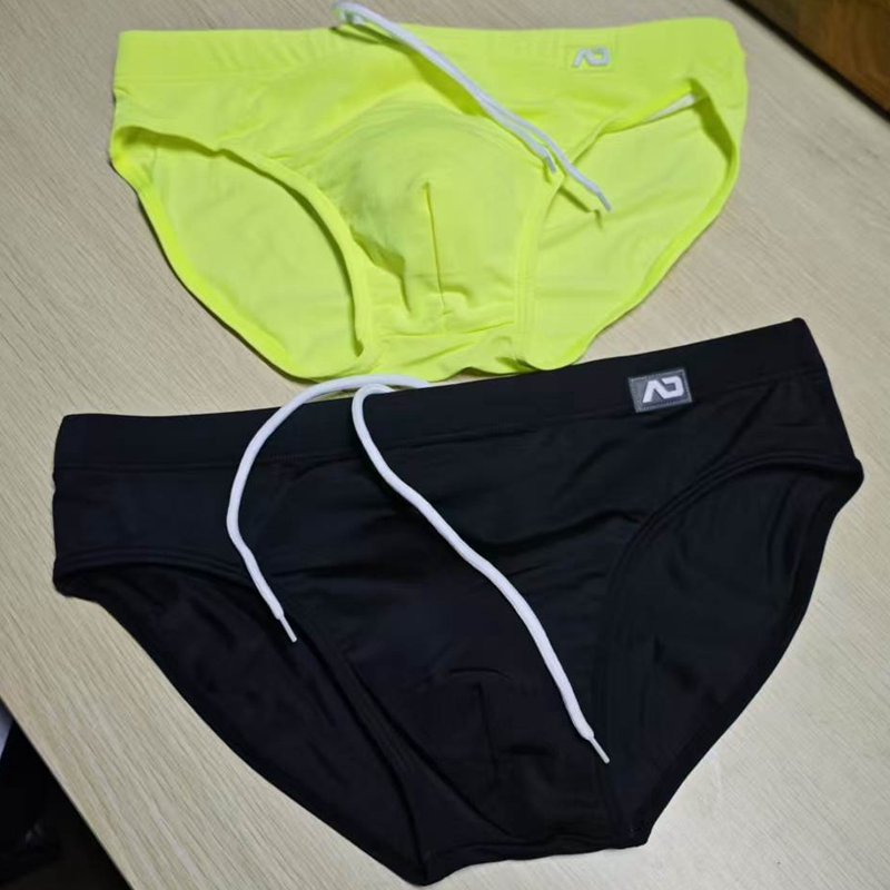 Combinatie zwembroeken heren low-rise slips effen kleur nylon zwembroeken cup anti-gêne strandbroeken vastgebonden BS420