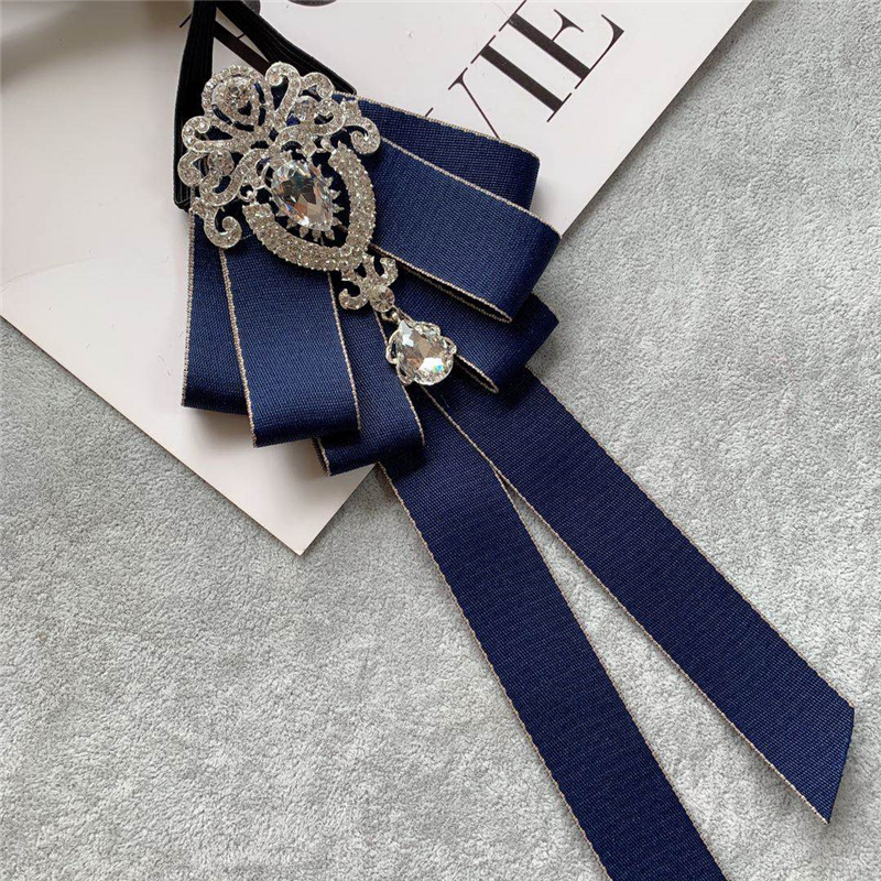 Klassieke strik voor vrouwen retro effen stof lint broche kristal strass witte shirts kraag pin mannen jongen bowtie accessoires