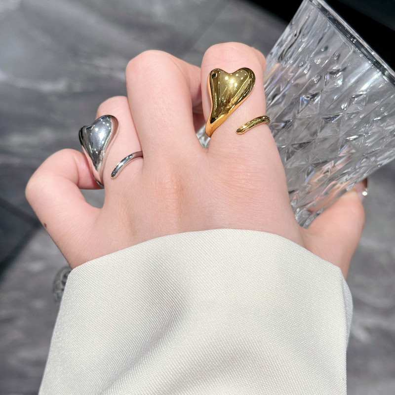 Cincin lilitan hati Halus wanita, perhiasan pesta jari Stainless Steel warna emas romantis yang lucu untuk perempuan