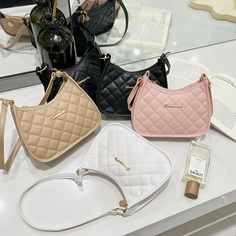 ผู้หญิงนุ่มFauxสุภาพสตรีCrossbodyกระเป๋าใต้วงแขนกระเป๋าถือRetroแฟชั่นสาวกระเป๋าสะพายเล็ก