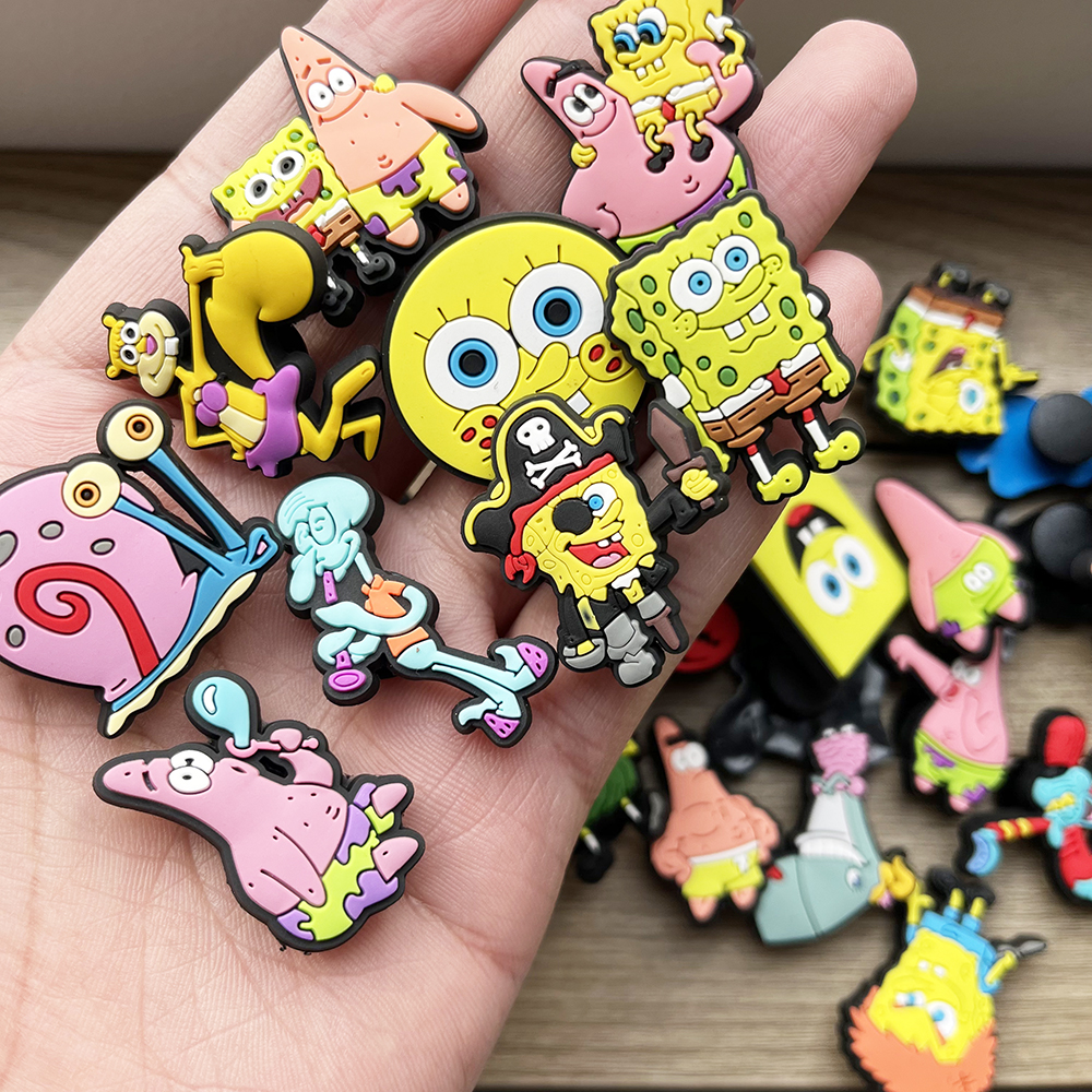 32 Stück/Set DIY Schuh-Charms SpongeBob Schwammkopf PVC-Dekorationen Passend für Bubble Slides Sandalen
