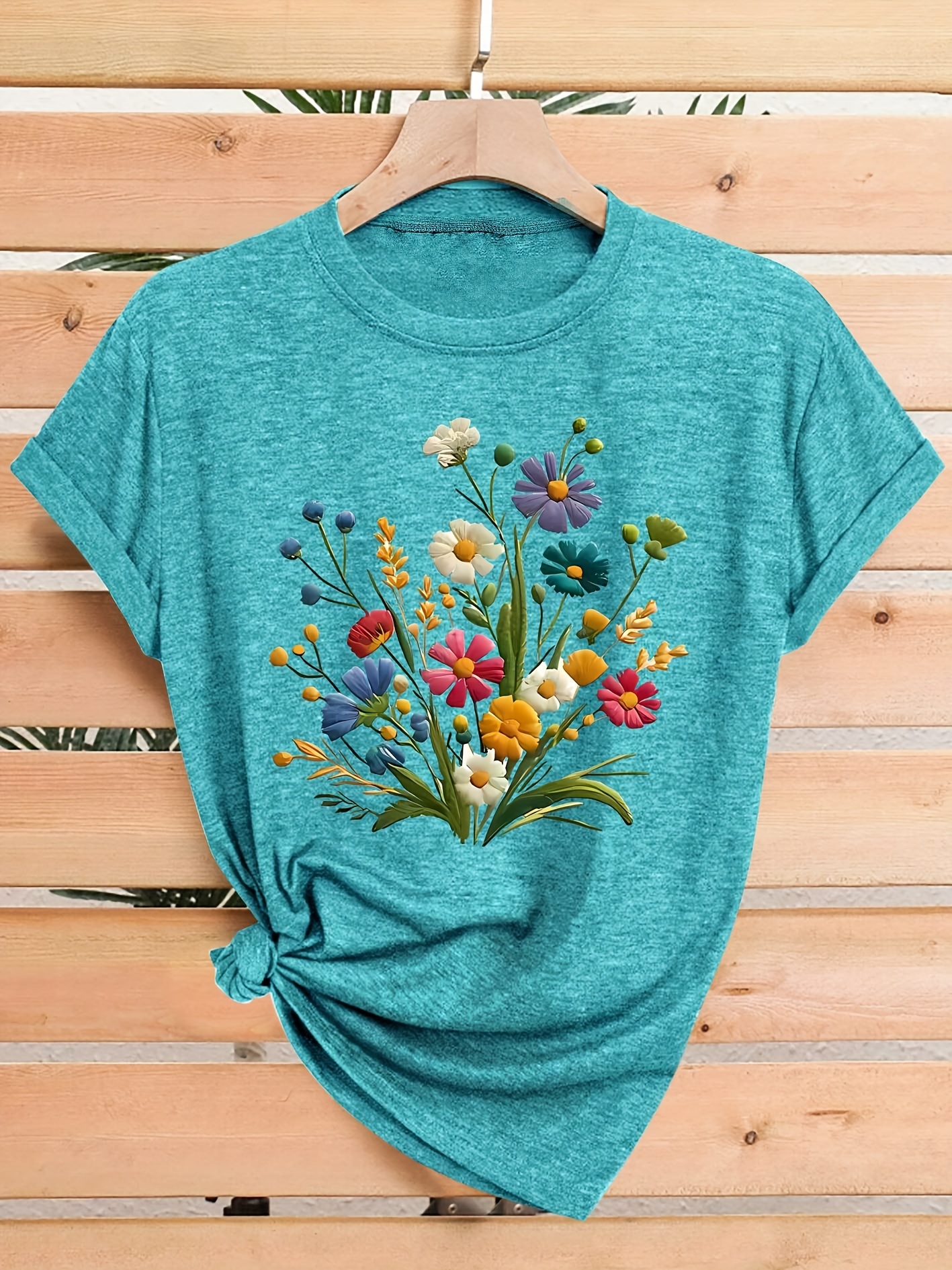 T-shirt da donna Wildflower Bouquet - Grafica floreale colorata, top casual color verde acqua