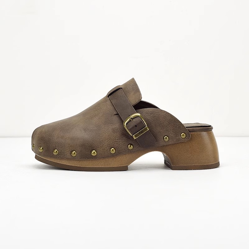 Large Size Color-Brushed Retro Old British Style Slippers Women Leather Soft Sole Comfort Rivets Belt Buckle Closed Toe Shoes