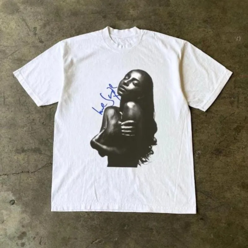 Sade Love Deluxe T-shirt: 90s Retro Album Cover Men's T-shirt Four Seasons New Style Suitable for Both Men and Women