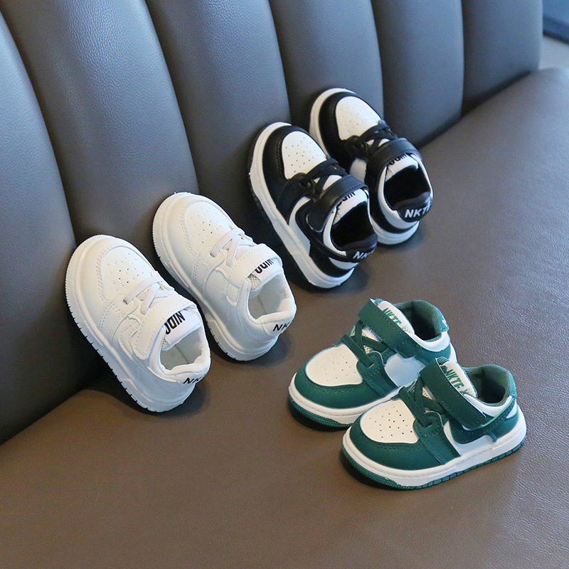 Scarpe da ginnastica per bambini Ragazzi Ragazze Scarpe da tavolo basse in pelle Studenti Calzature con fondo morbido Scarpe da corsa per bambini Calzature casual per bambini